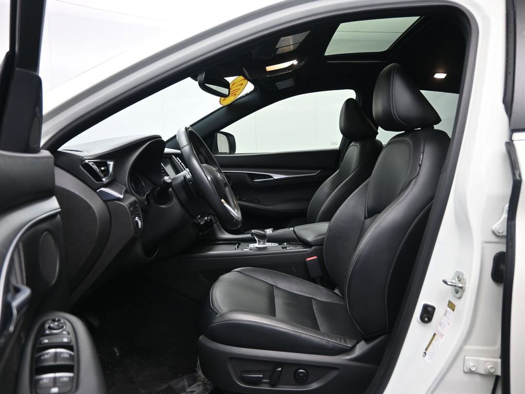 Used 2023 INFINITI QX55 Luxe w/ Cargo Package image 27