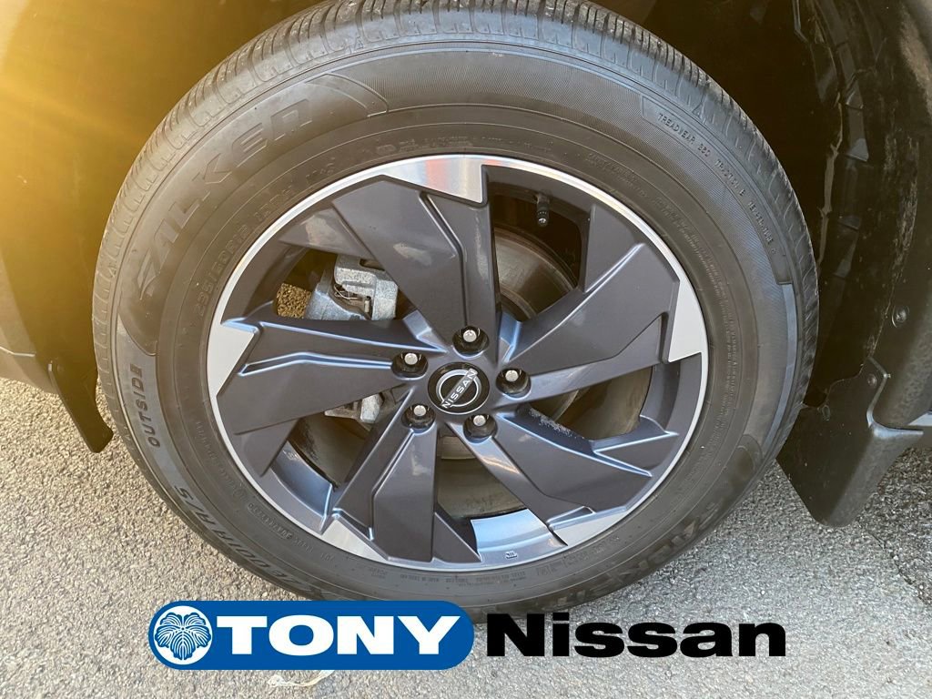 Certified 2024 Nissan Rogue SV w/ SV Premium Package image 9