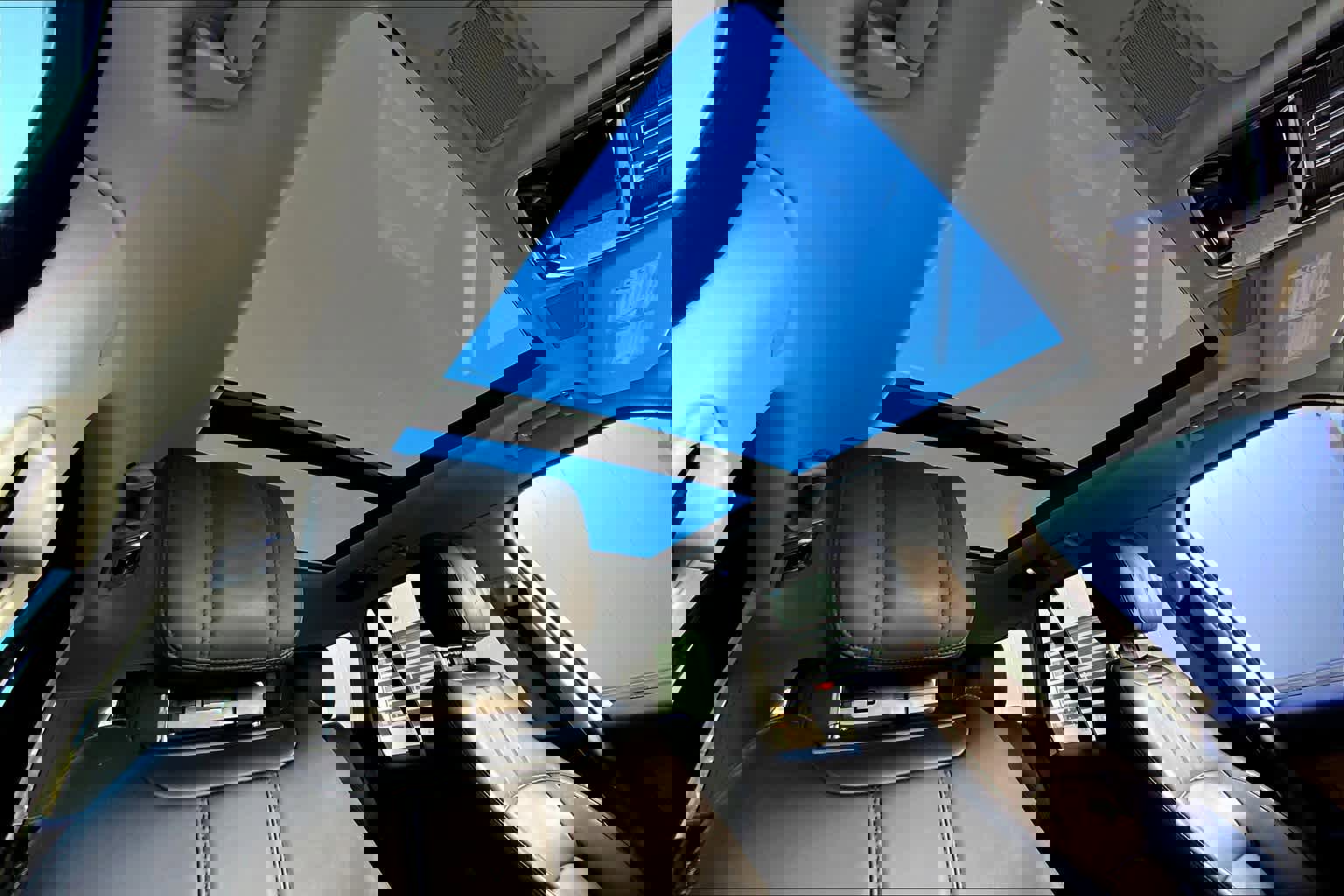 Used 2022 Land Rover Range Rover Westminster Edition image 14