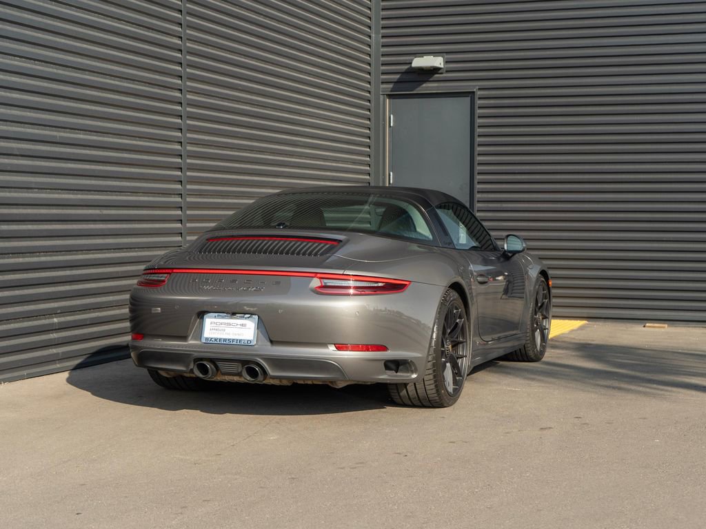 Used 2017 Porsche 911 Targa 4 GTS image 9