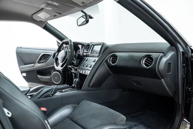 Used 2014 Nissan GT-R Premium AWD/4WD image 24