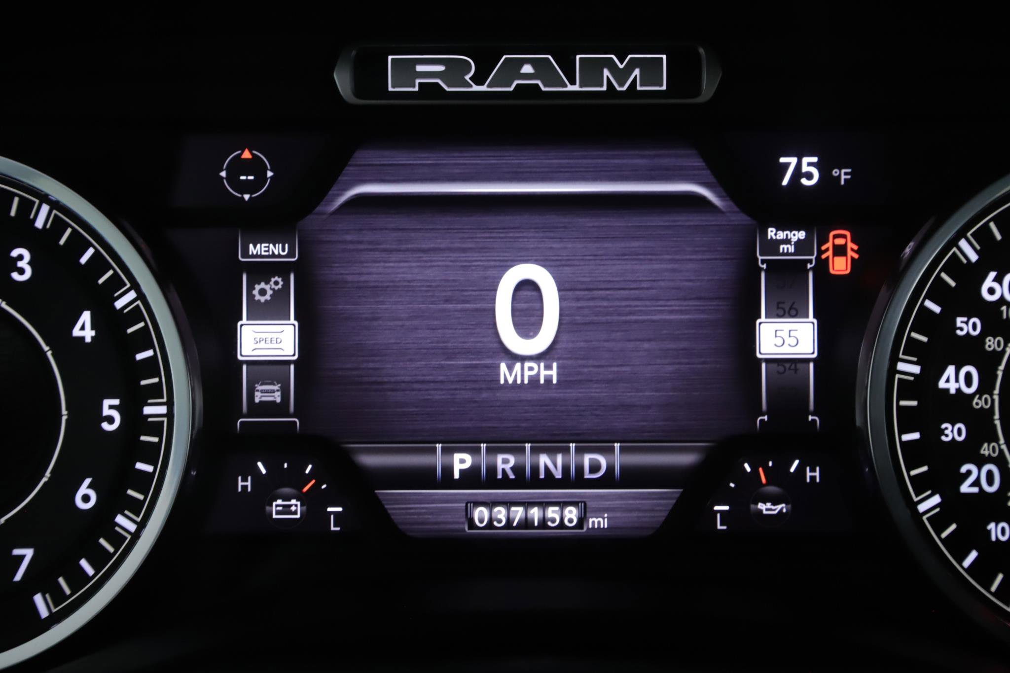 Used 2024 RAM 1500 Laramie AWD/4WD image 12