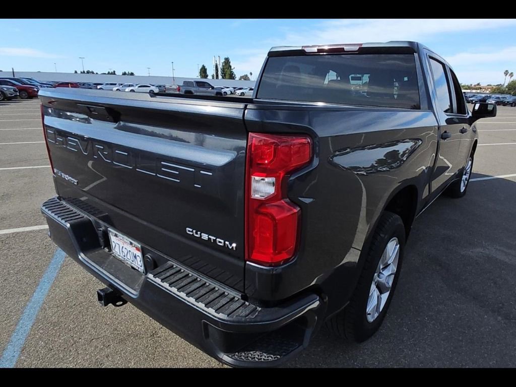 Used 2022 Chevrolet Silverado 1500 Custom w/ Safety Confidence Package RWD image 5