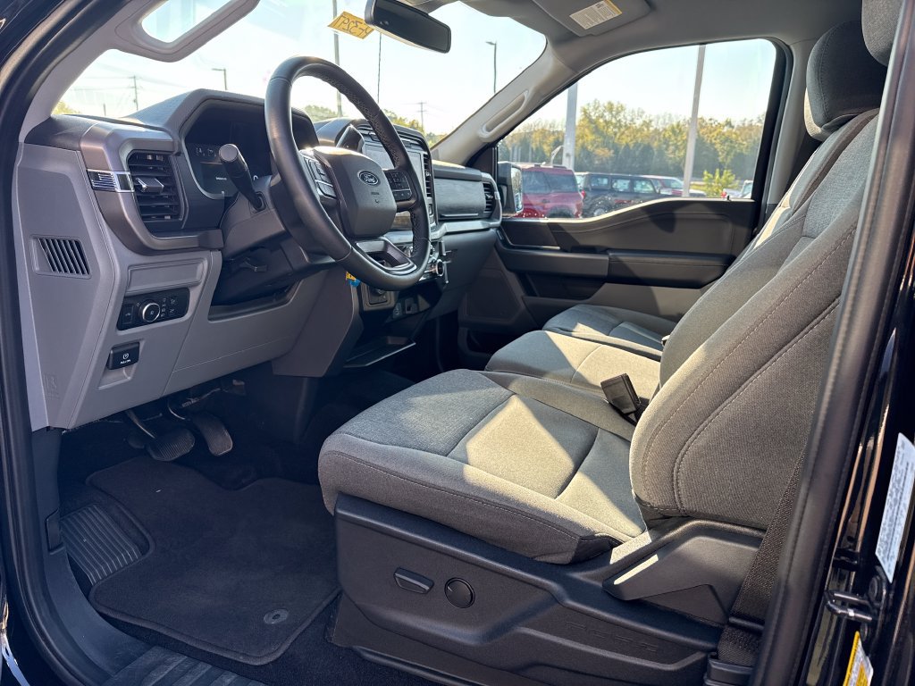 Used 2024 Ford F150 XLT AWD/4WD image 11