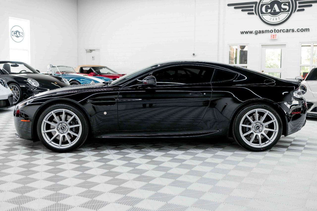 Used 2011 Aston Martin V8 Vantage N420 image 10