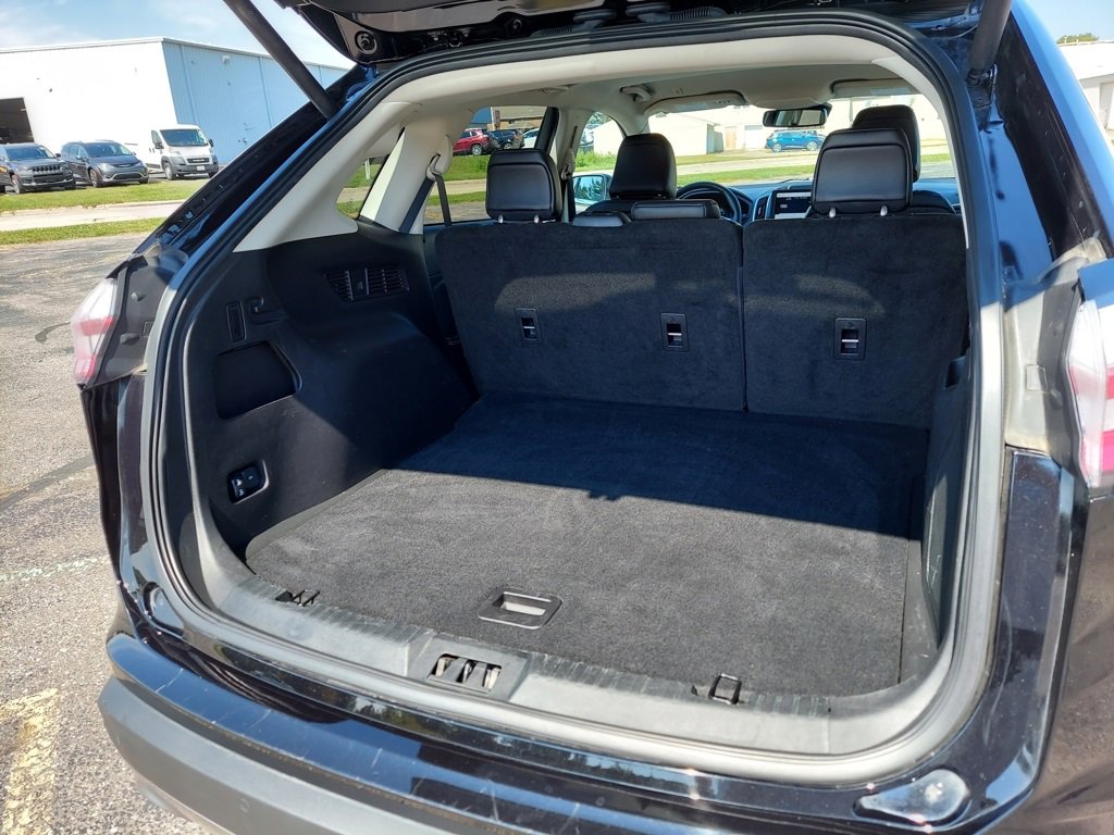 Certified 2024 Ford Edge Titanium image 35