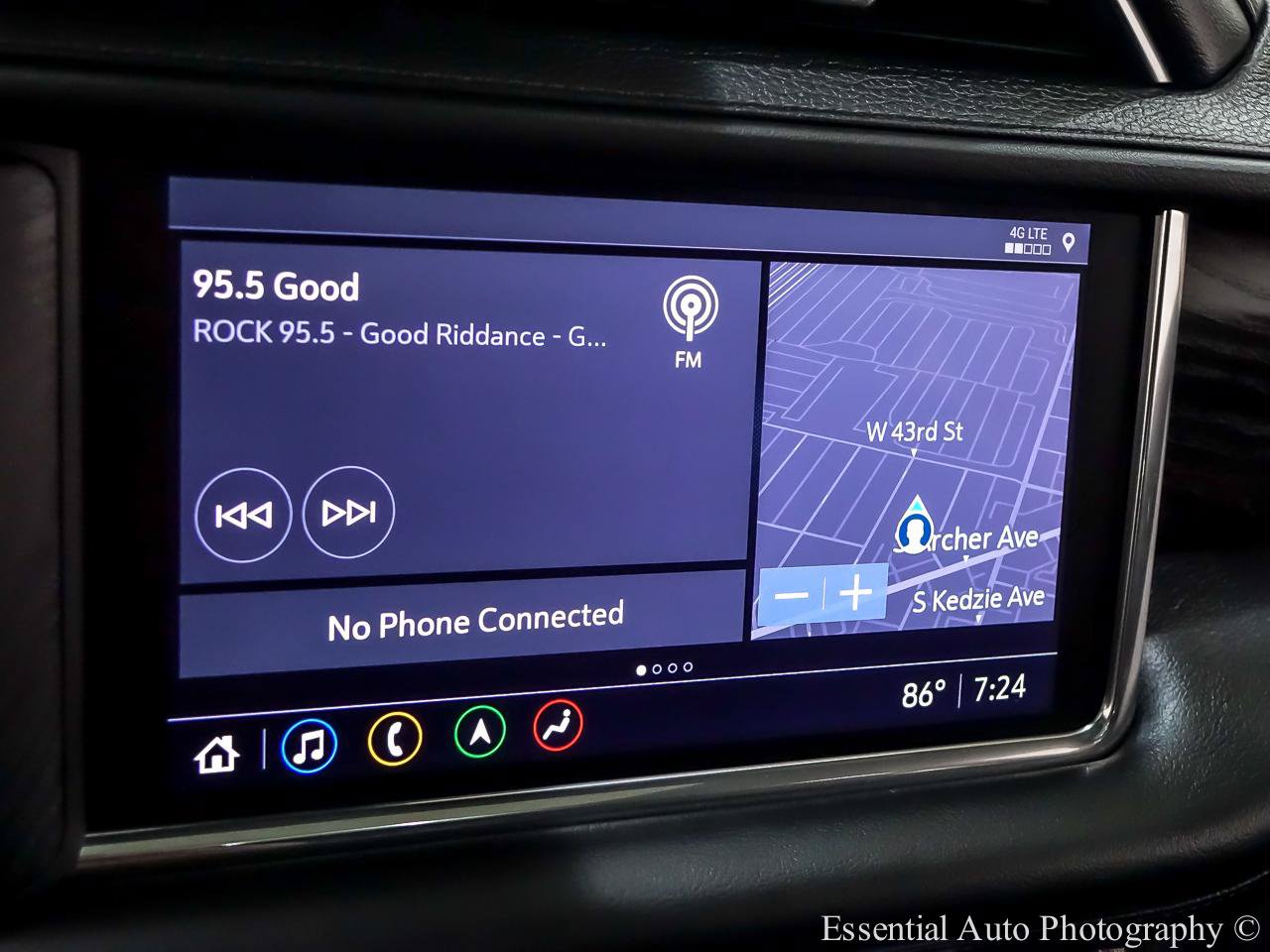 Used 2021 GMC Yukon XL Denali w/ LPO, Illumination Package AWD/4WD image 22