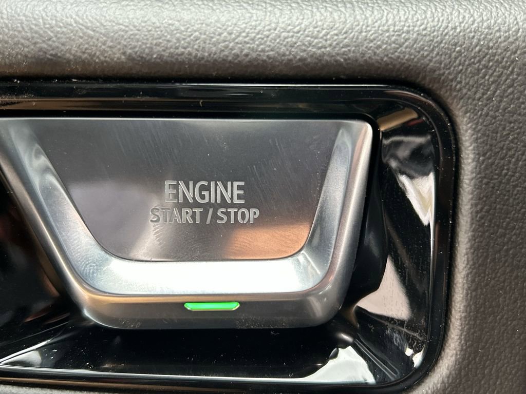 New 2026 GMC Yukon Elevation image 17