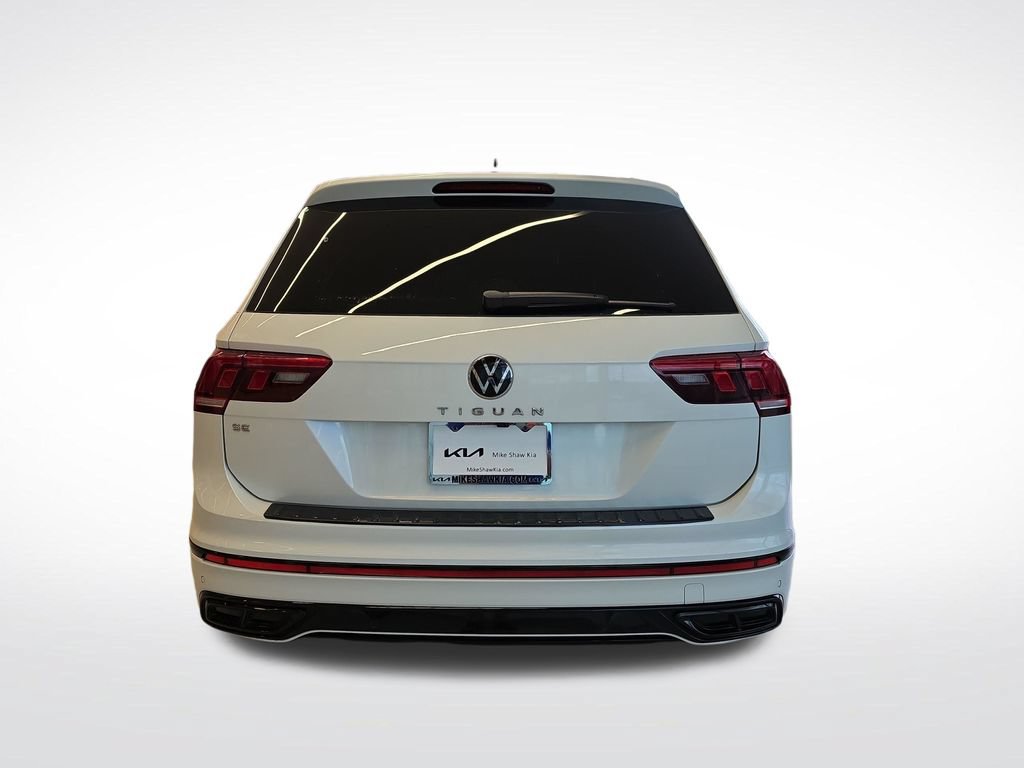 Used 2024 Volkswagen Tiguan SE R-Line w/ MDO Package, Three-Row FWD image 5