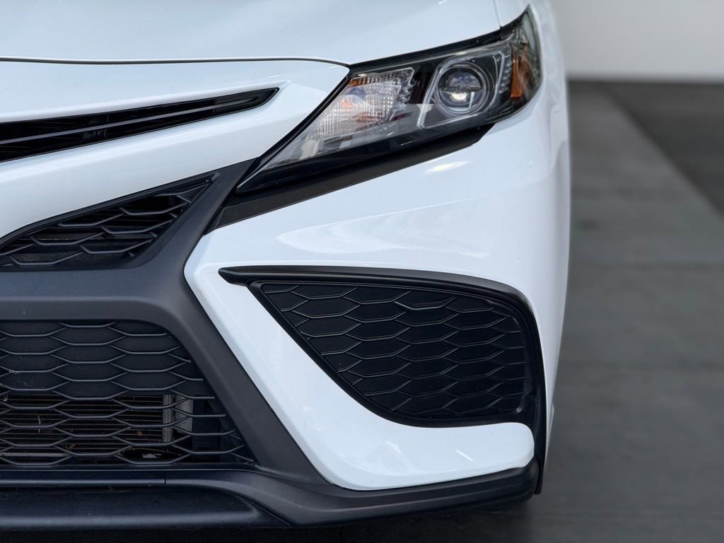 Certified 2024 Toyota Camry SE w/ Convenience Package image 8