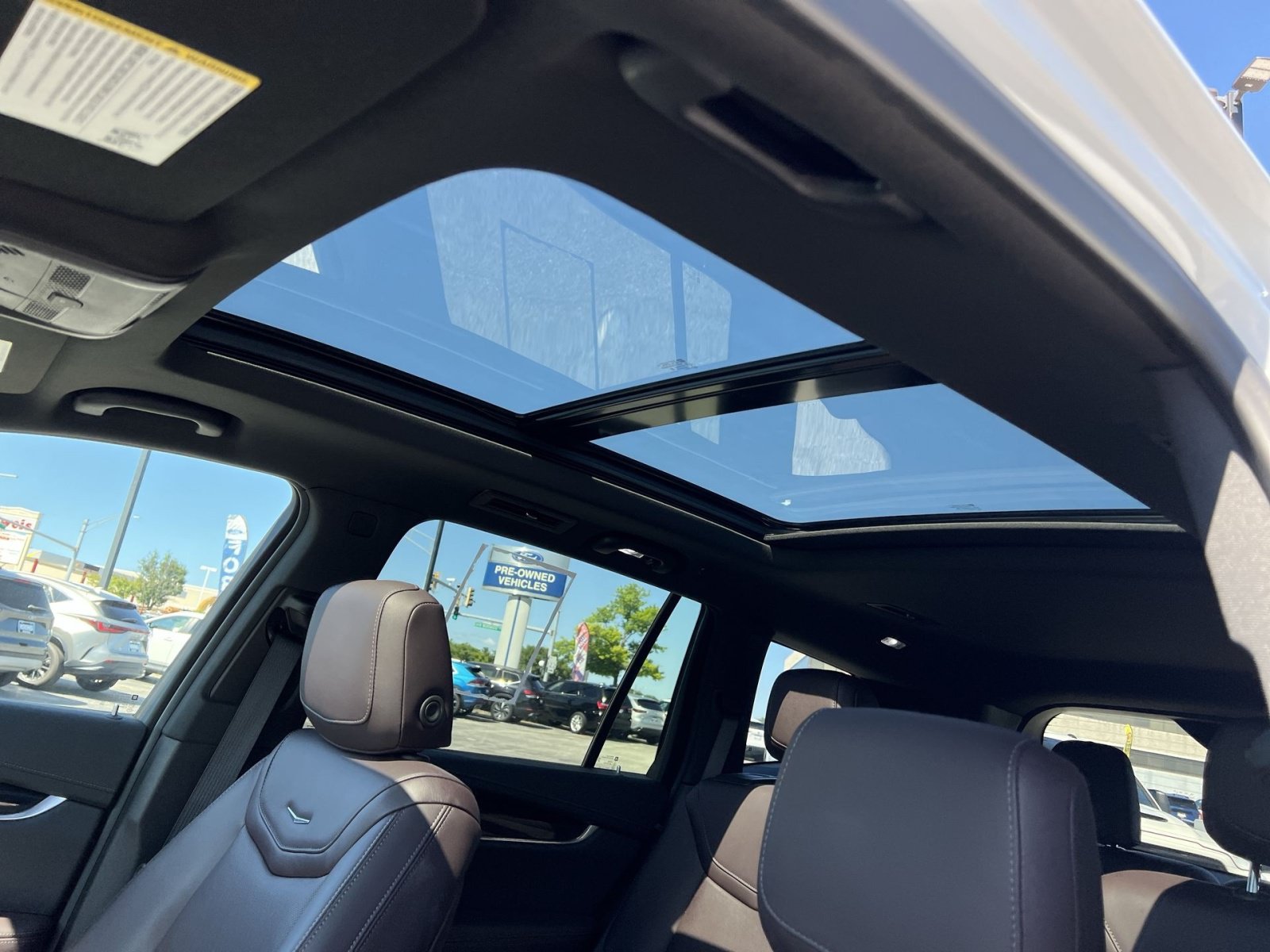 Used 2023 Cadillac XT6 Premium Luxury AWD/4WD image 23