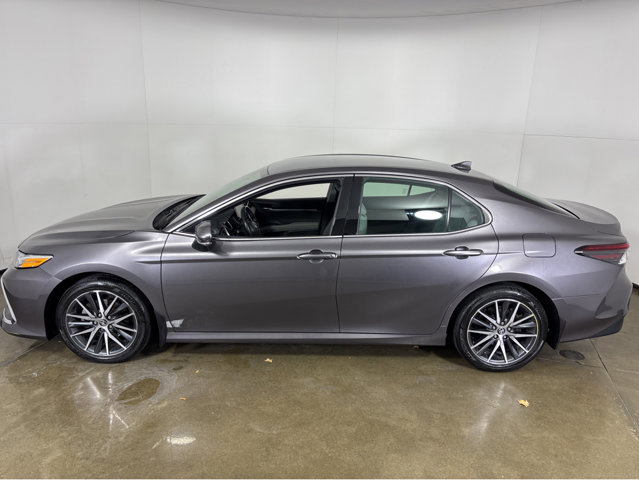 Used 2023 Toyota Camry XLE image 15