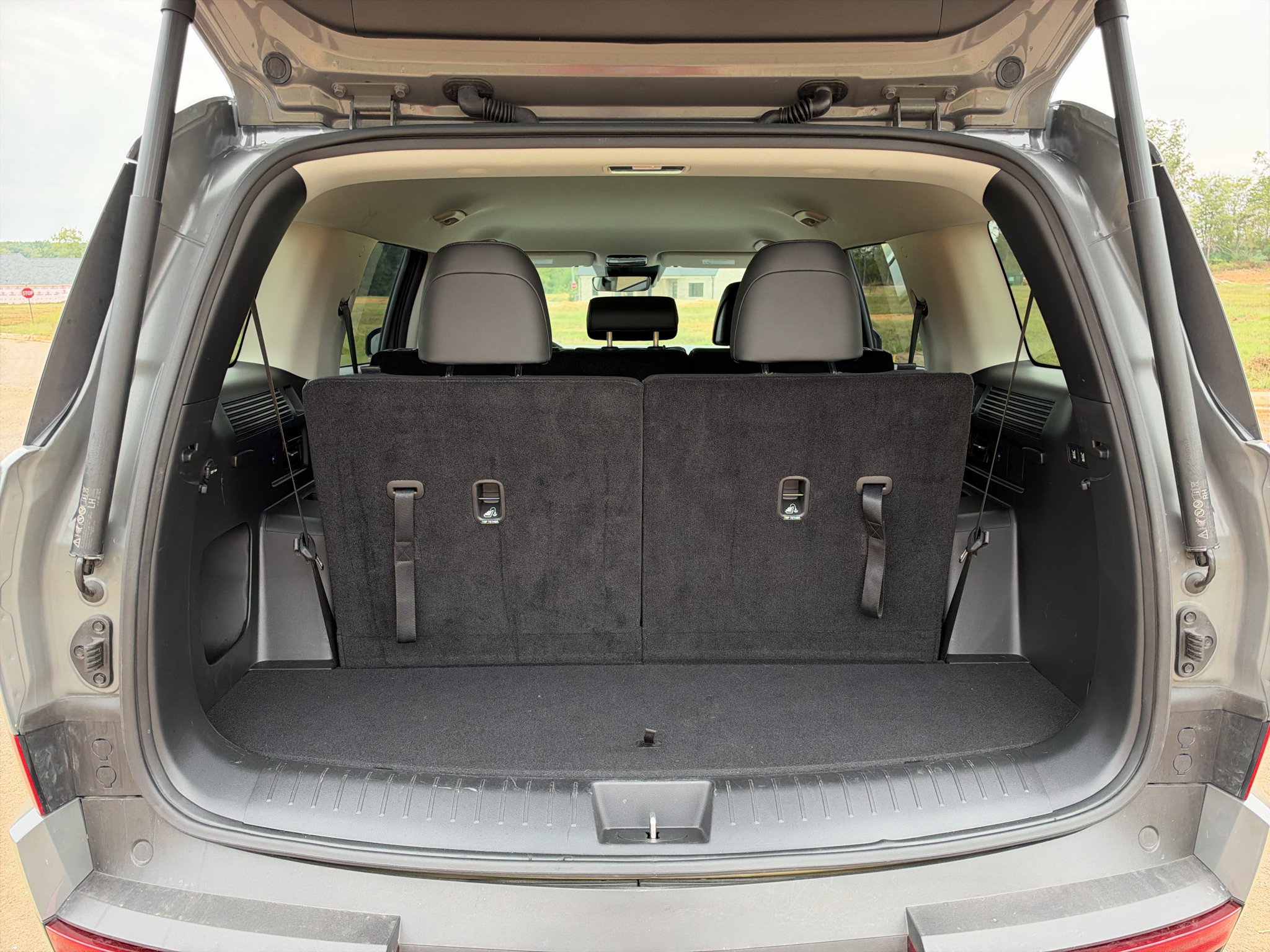 Used 2026 Hyundai Santa Fe SEL FWD image 16