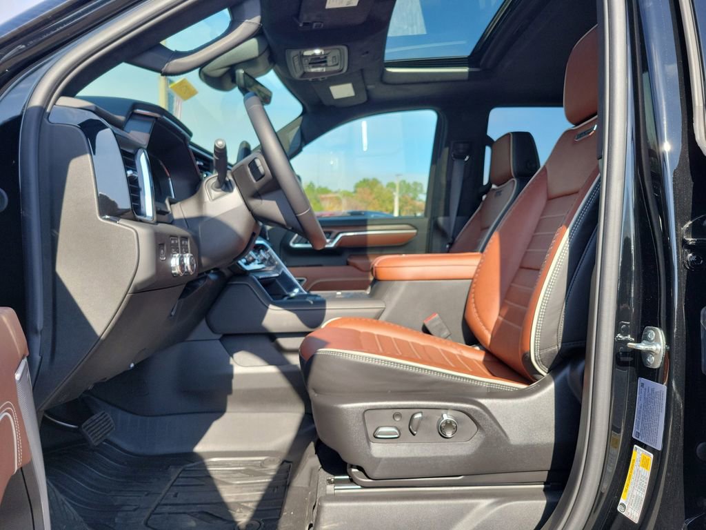 New 2025 GMC Sierra 3500 Denali Ultimate AWD/4WD image 21