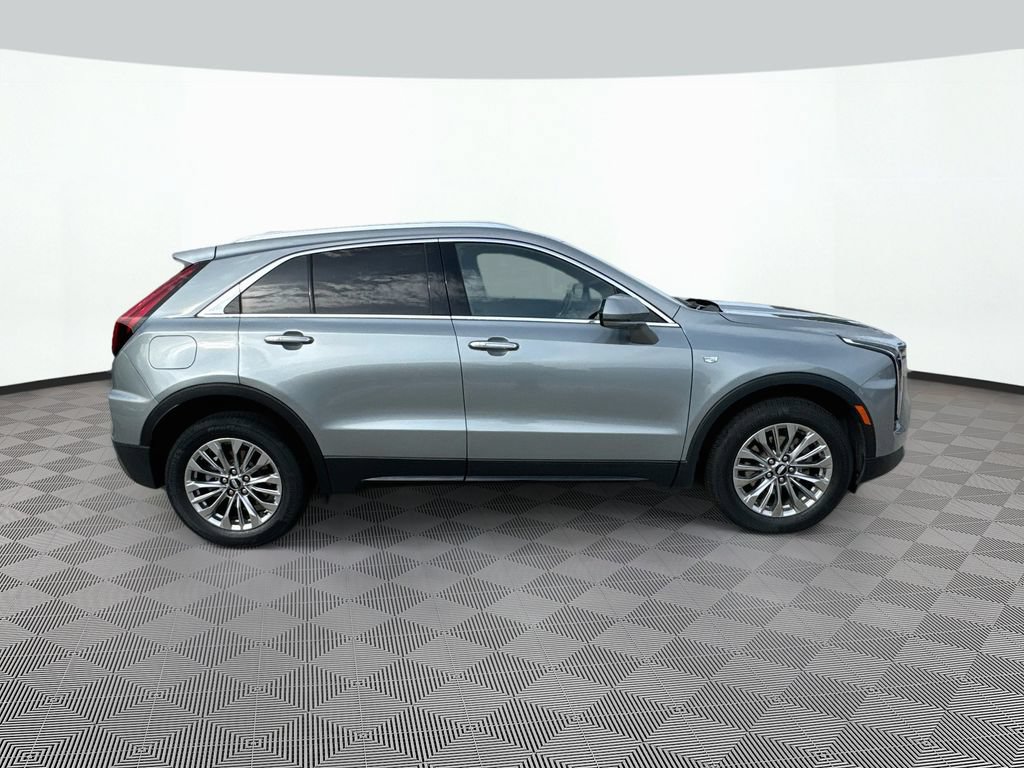 Certified 2024 Cadillac XT4 Premium Luxury FWD image 4