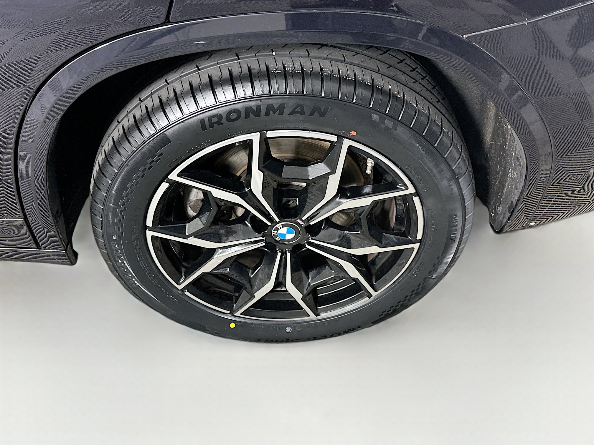 Used 2022 BMW X3 xDrive30i w/ M Sport Package 2 AWD/4WD image 11