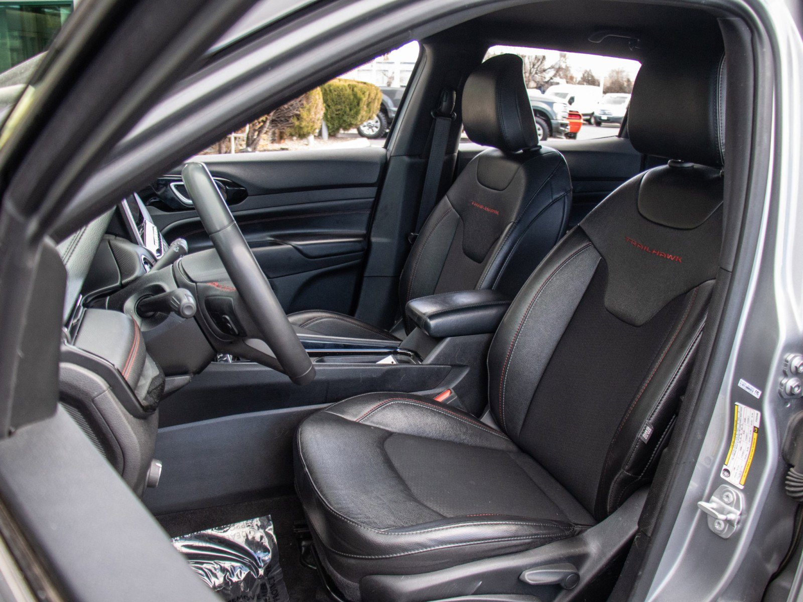 Used 2023 Jeep Compass Trailhawk image 10