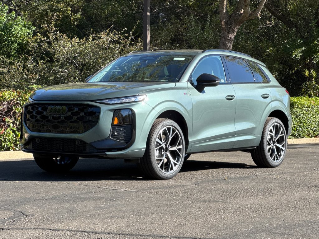 New 2026 Audi Q3 quattro 2.0T AWD/4WD image 9
