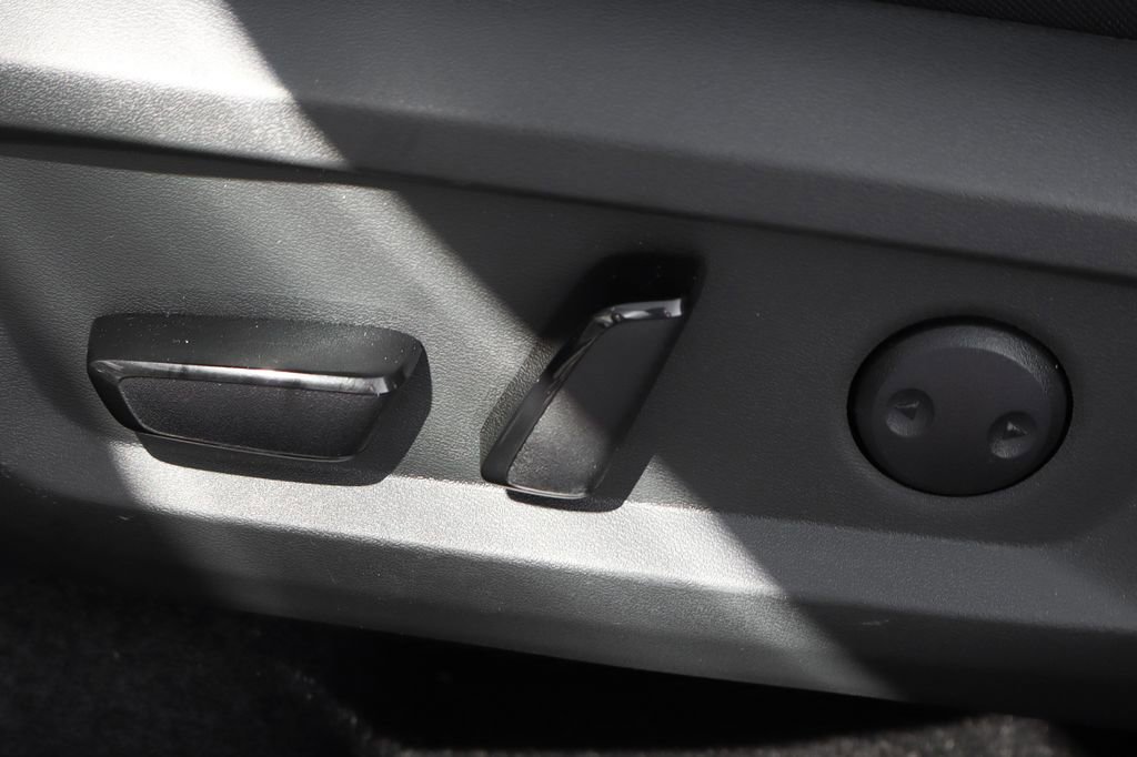 Used 2026 Nissan Rogue SV w/ Cold Weather Package image 19