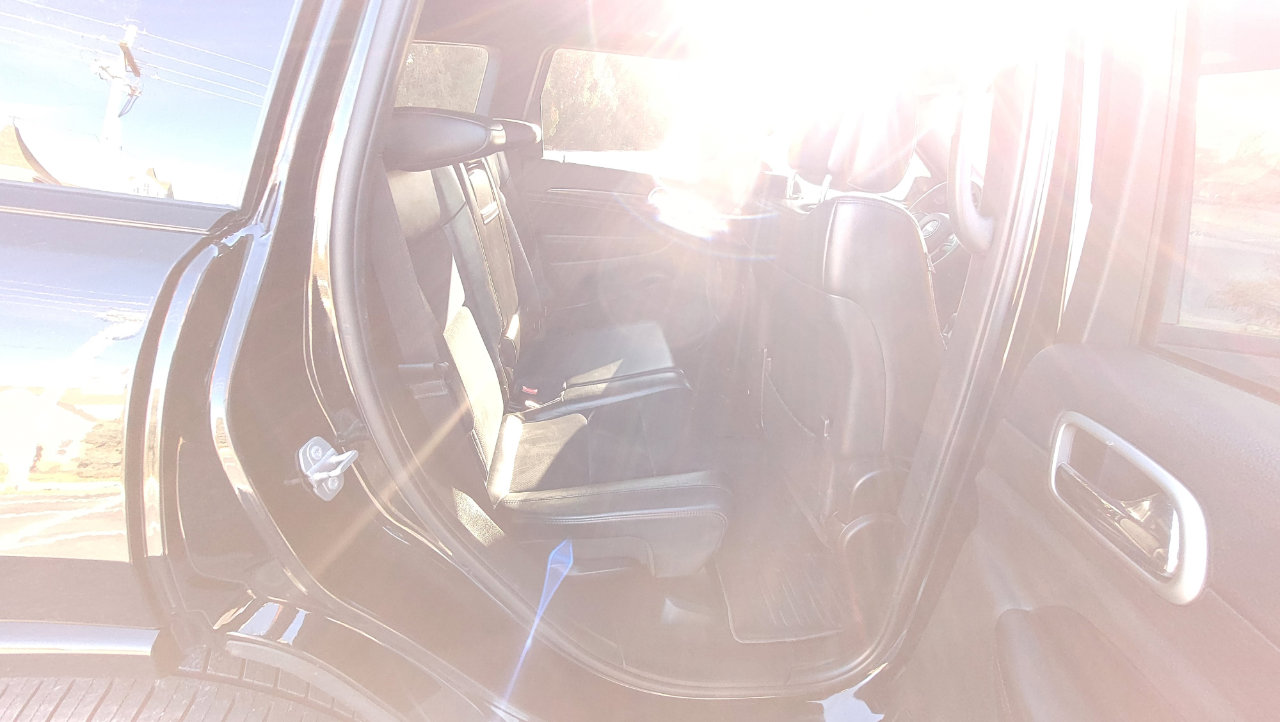 Used 2018 Jeep Grand Cherokee Altitude image 18