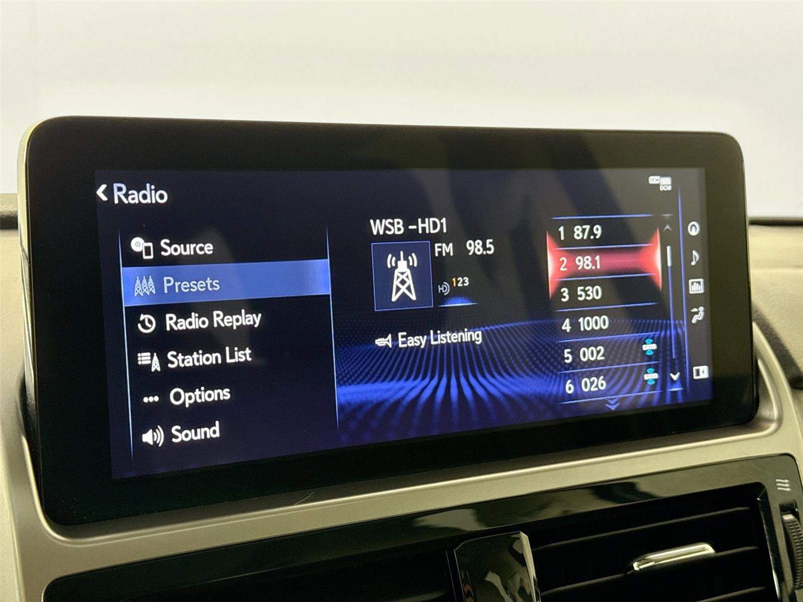 Used 2023 Lexus GX 460 Premium image 25