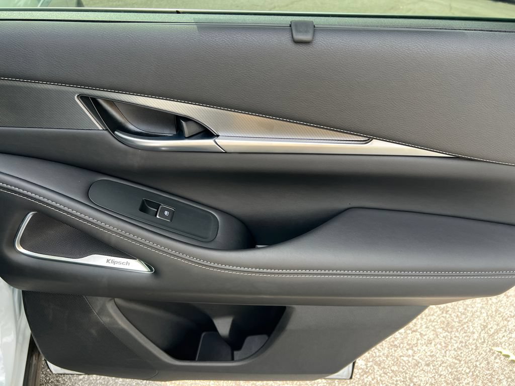 Certified 2026 INFINITI QX60 Luxe w/ Cargo Package FWD image 18