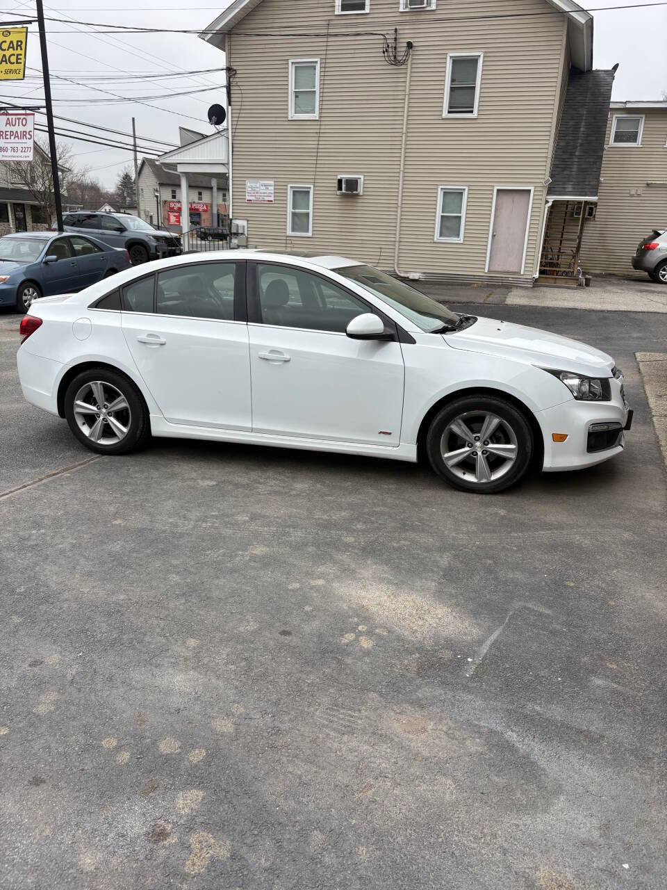 Used 2016 Chevrolet Cruze LT w/ Sun, Sound and Sport Package image 2