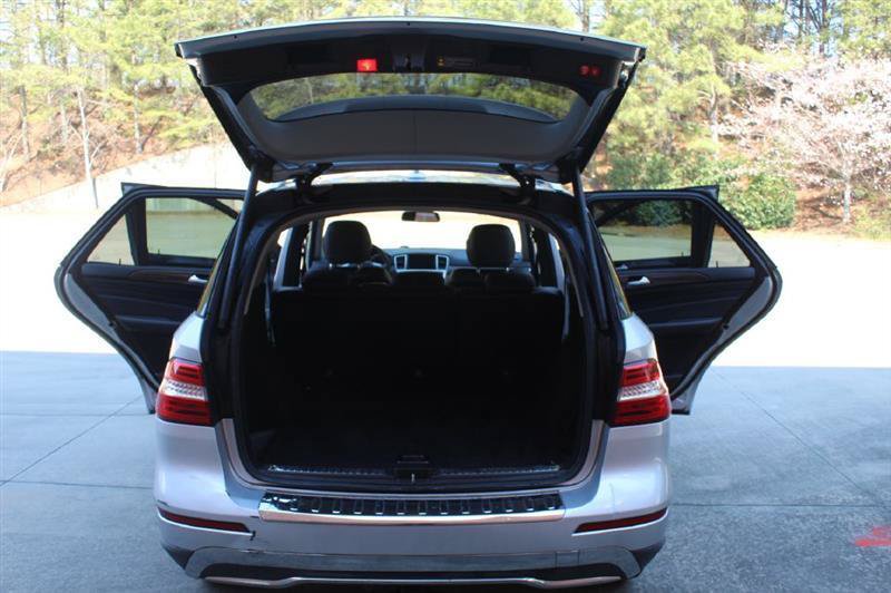 Used 2013 Mercedes-Benz ML 350 4MATIC image 19
