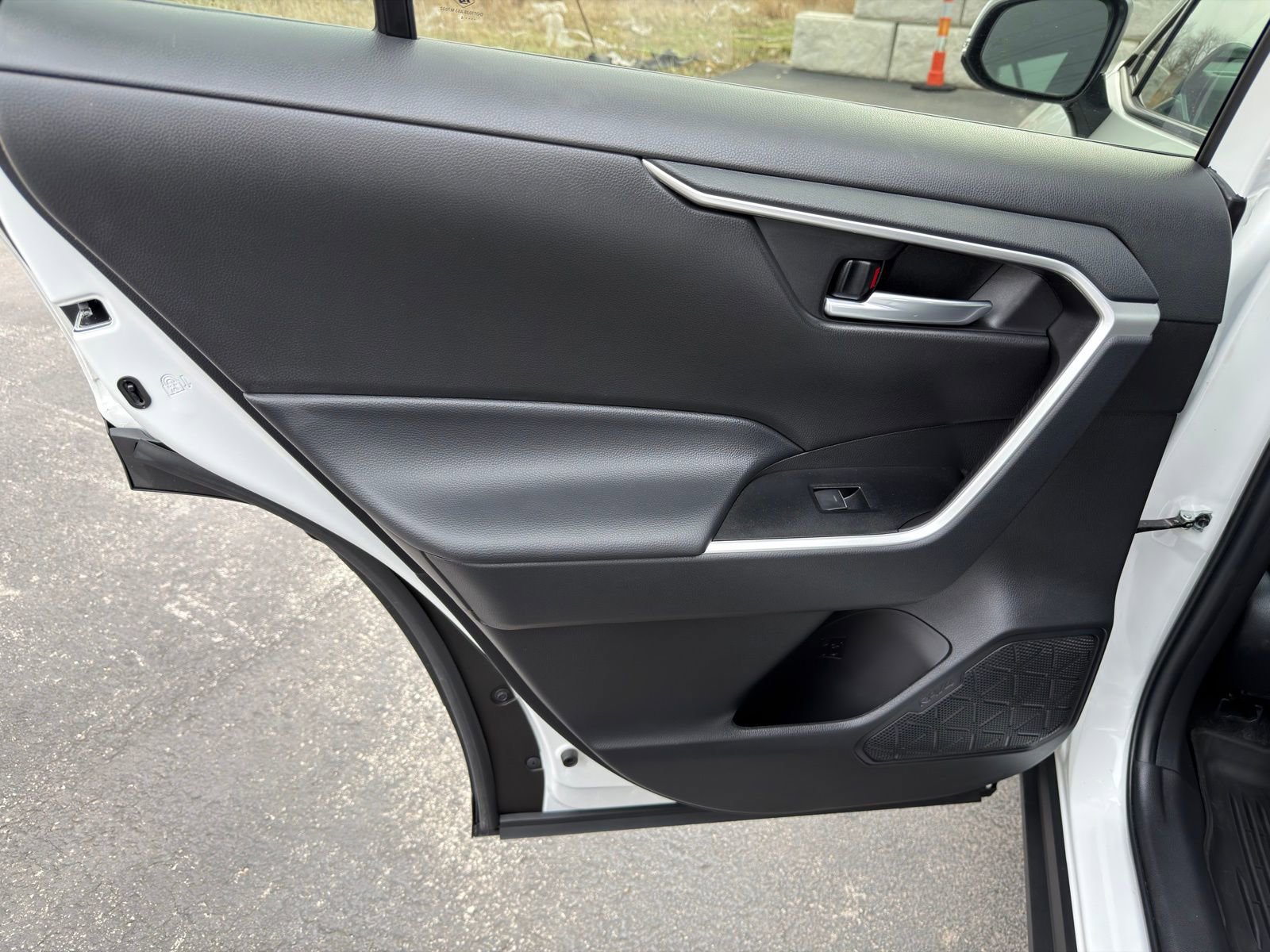 Used 2024 Toyota RAV4 XLE Premium w/ Weather Package image 32