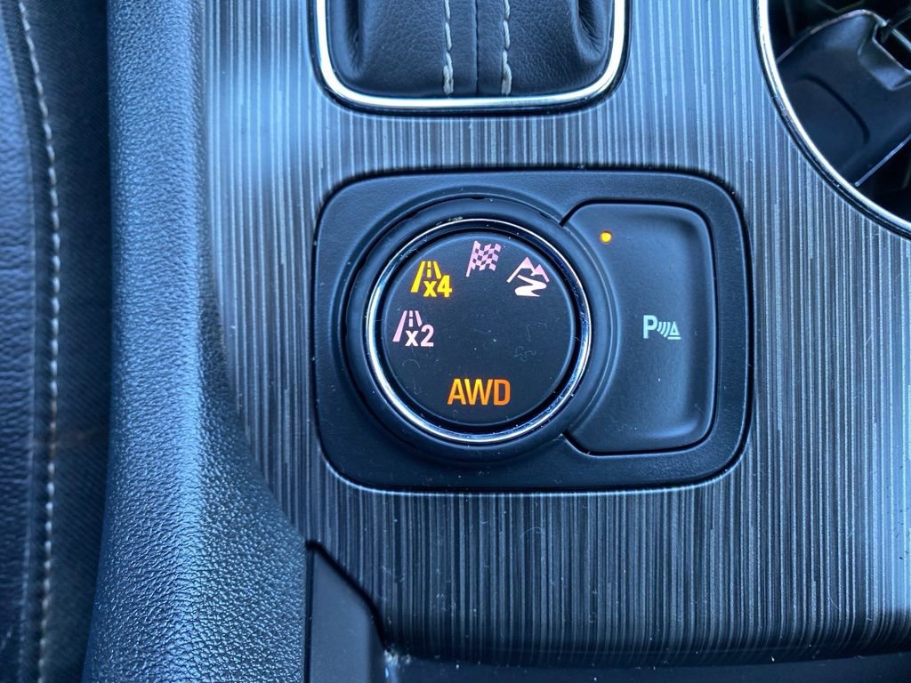 Used 2019 GMC Acadia SLT image 20