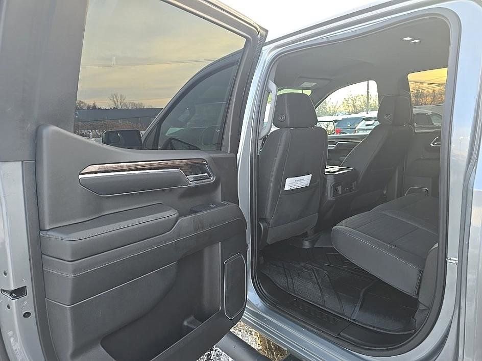 Used 2023 Chevrolet Silverado 1500 RST w/ Redline Edition image 27