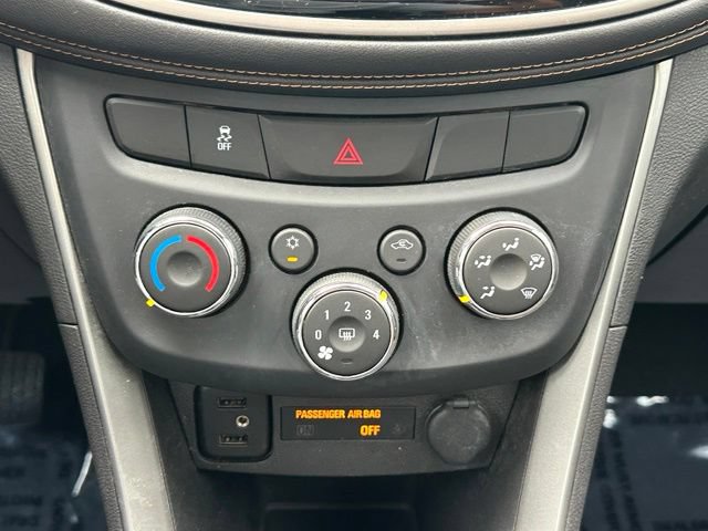 Used 2017 Chevrolet Trax LS AWD/4WD image 33