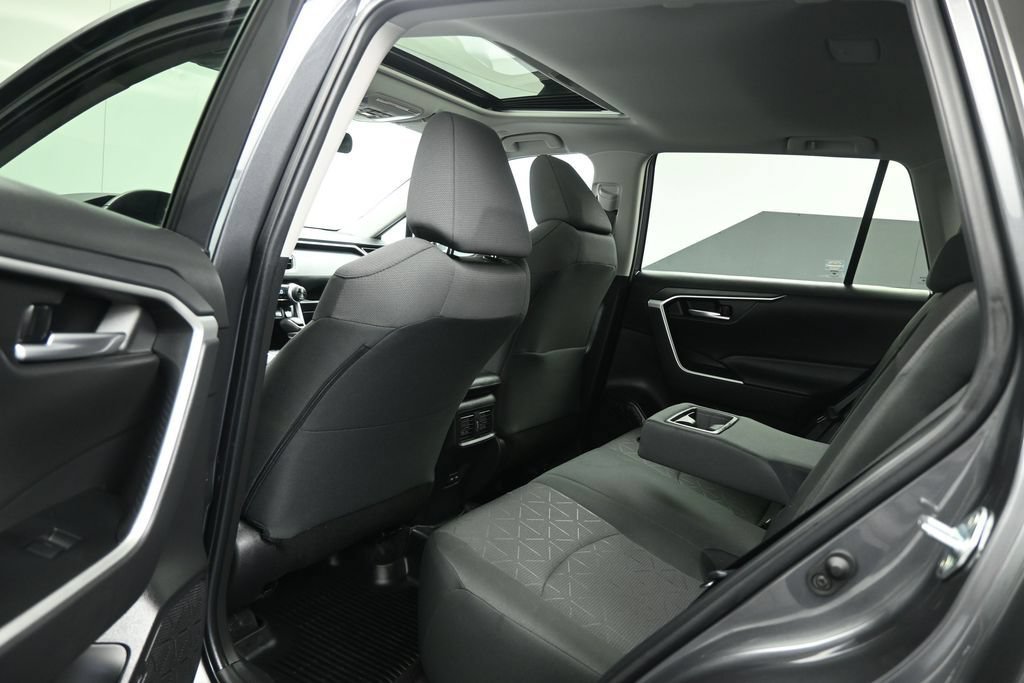 Used 2024 Toyota RAV4 XLE w/ Convenience Package FWD image 17