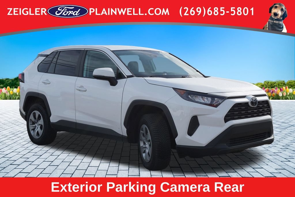 Used 2022 Toyota RAV4 LE AWD/4WD image 7