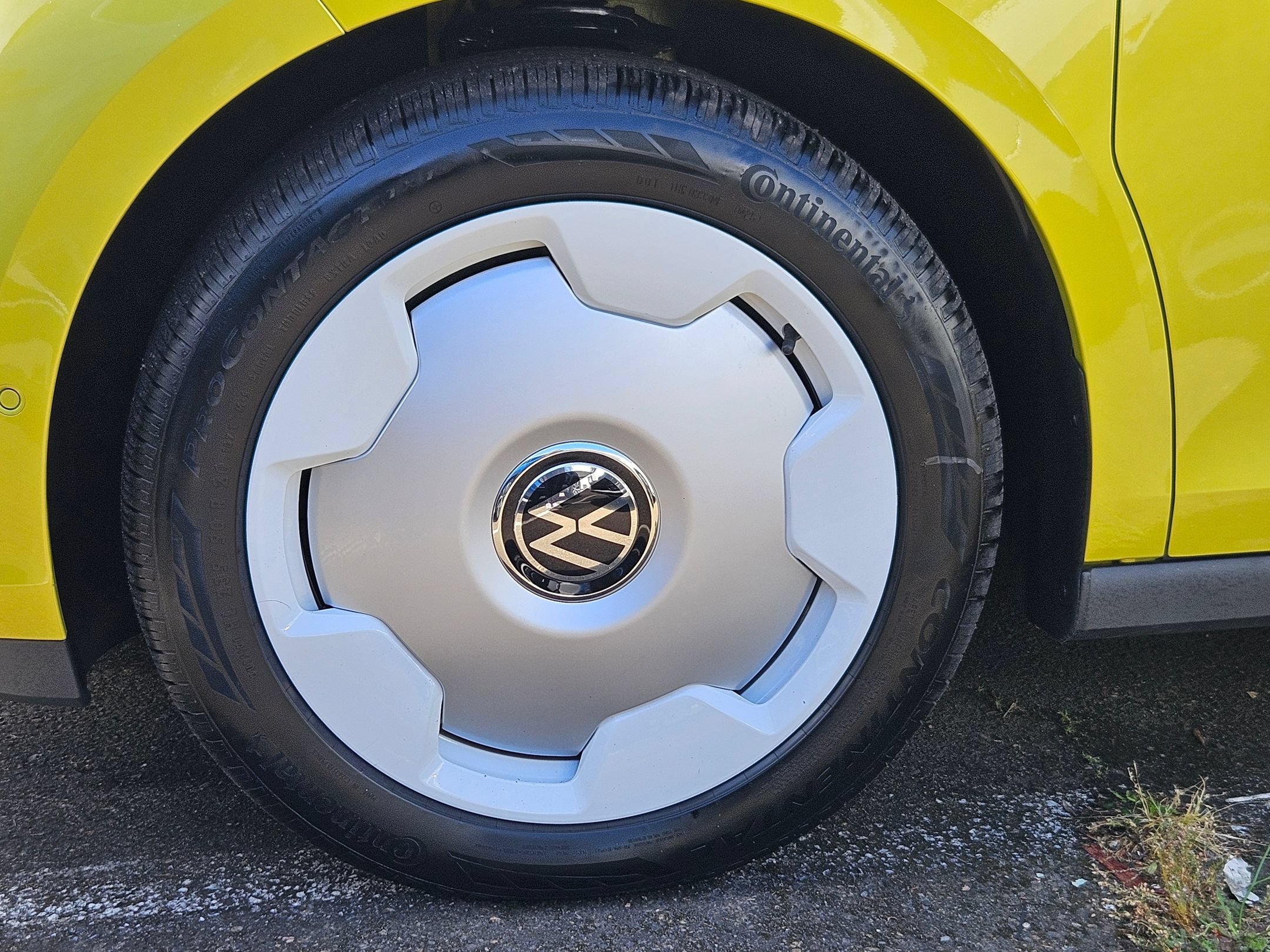 New 2025 Volkswagen ID. Buzz 1st Edition RWD image 31