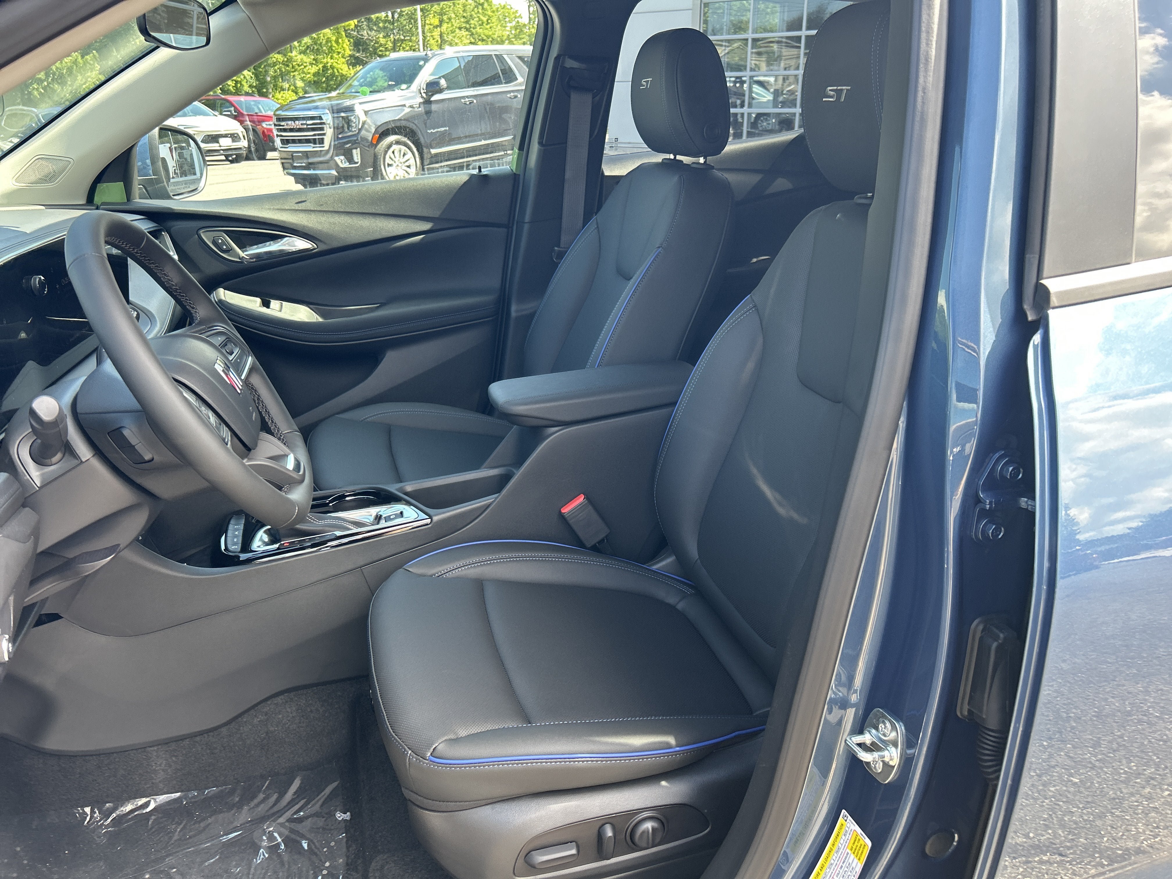 New 2026 Buick Encore GX Sport Touring w/ Advanced Technology Package AWD/4WD image 20