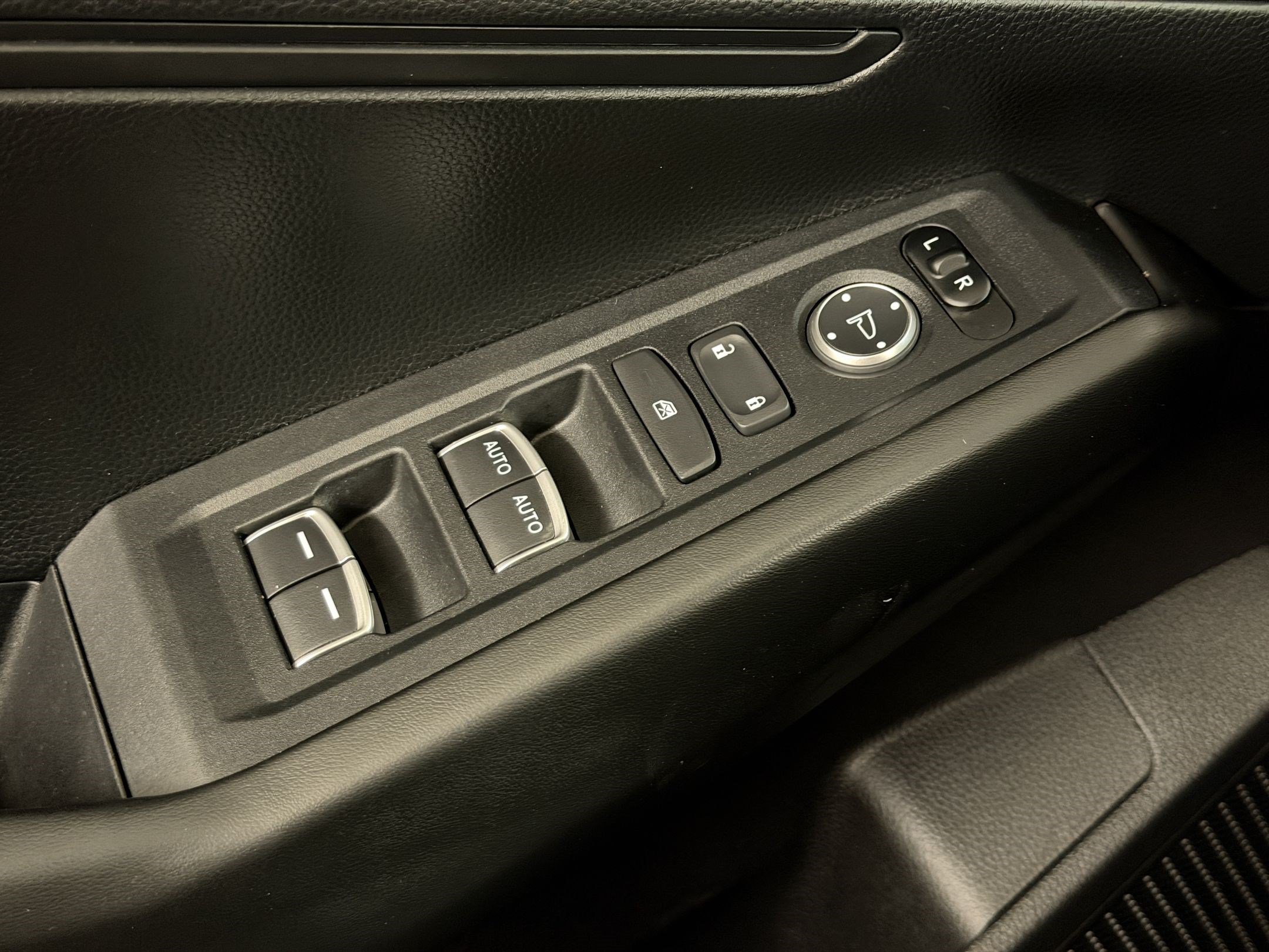 Used 2023 Honda Accord LX image 14