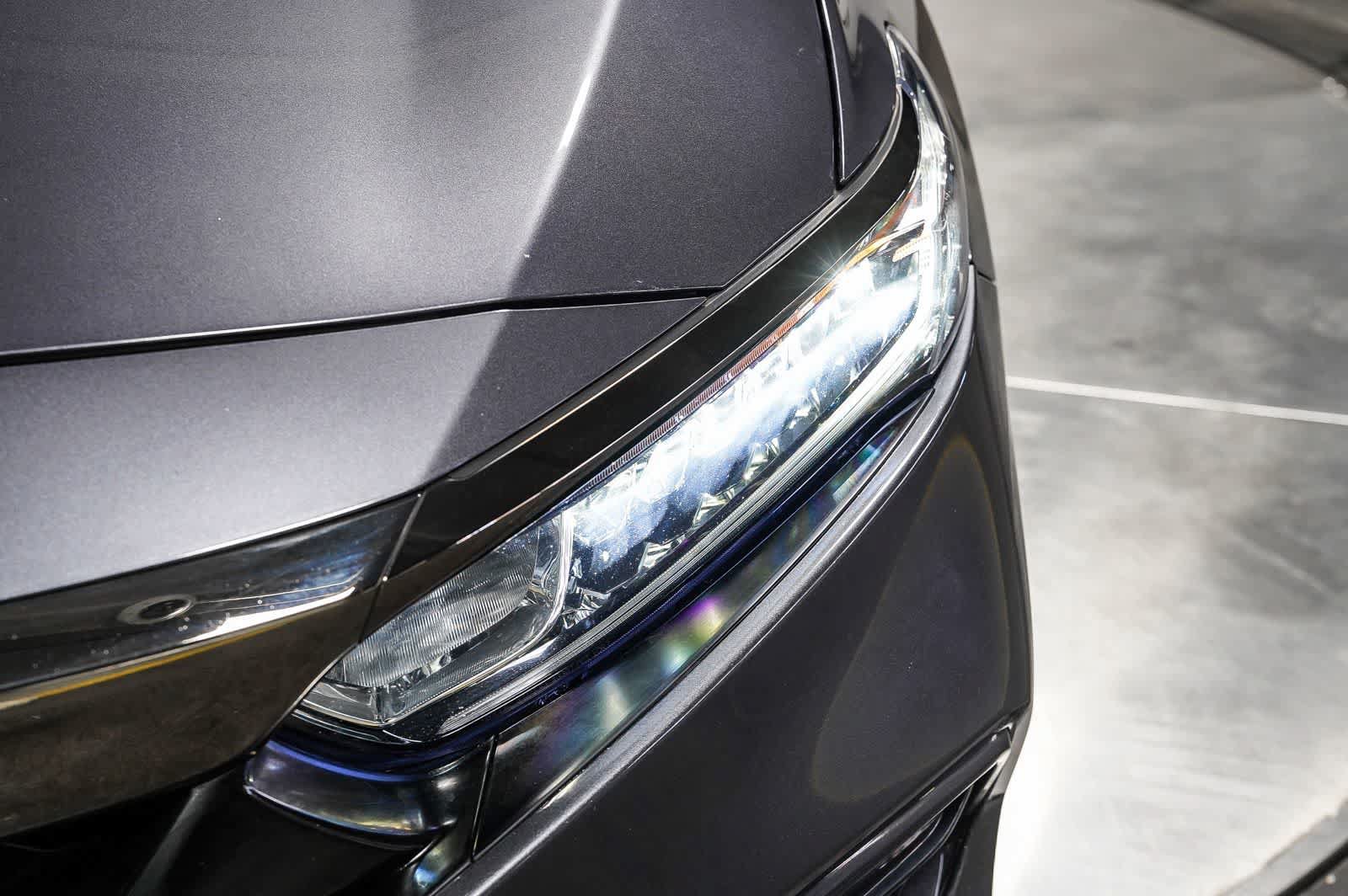 Used 2018 Honda Accord Sport image 7