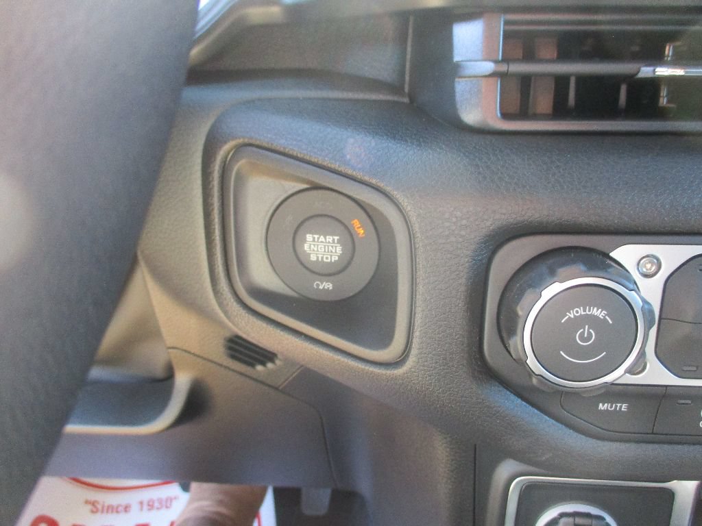 New 2025 Jeep Gladiator Sport AWD/4WD image 5