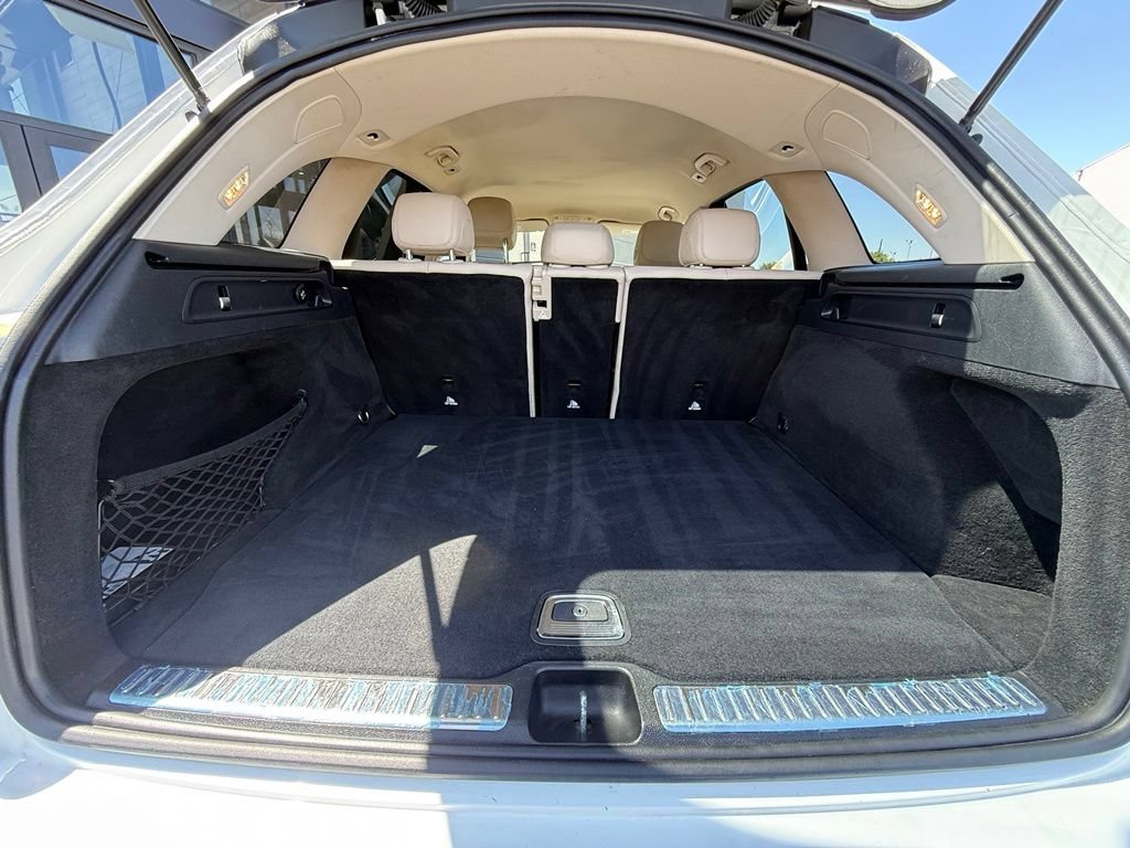 Used 2018 Mercedes-Benz GLC 300 4MATIC image 10