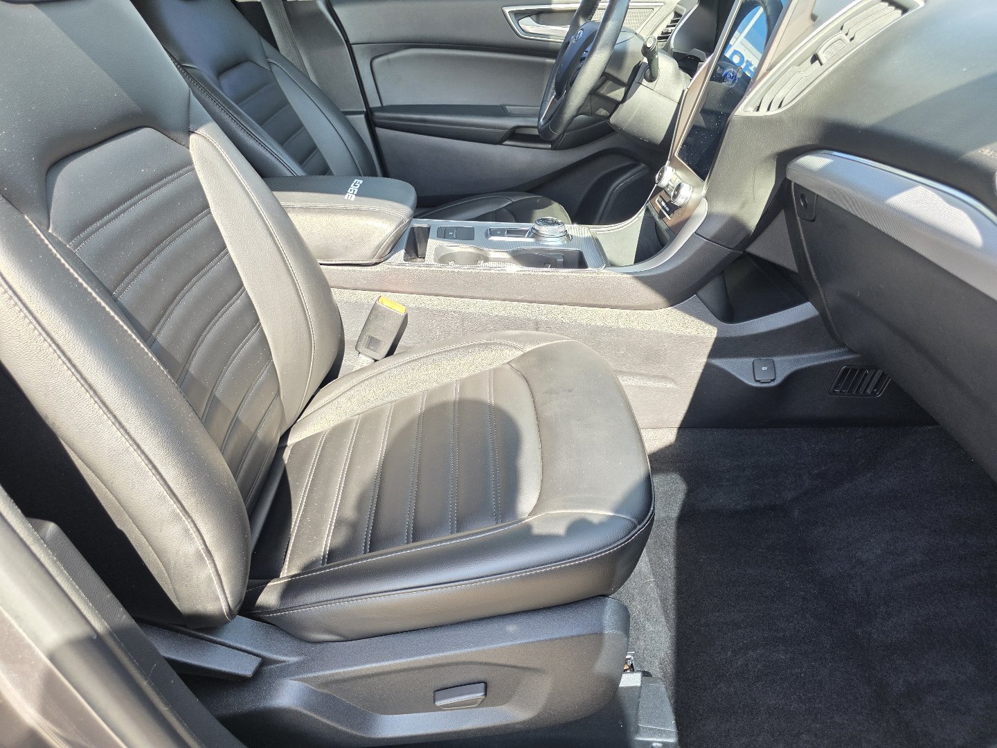 Used 2021 Ford Edge SEL w/ Convenience Package AWD/4WD image 22