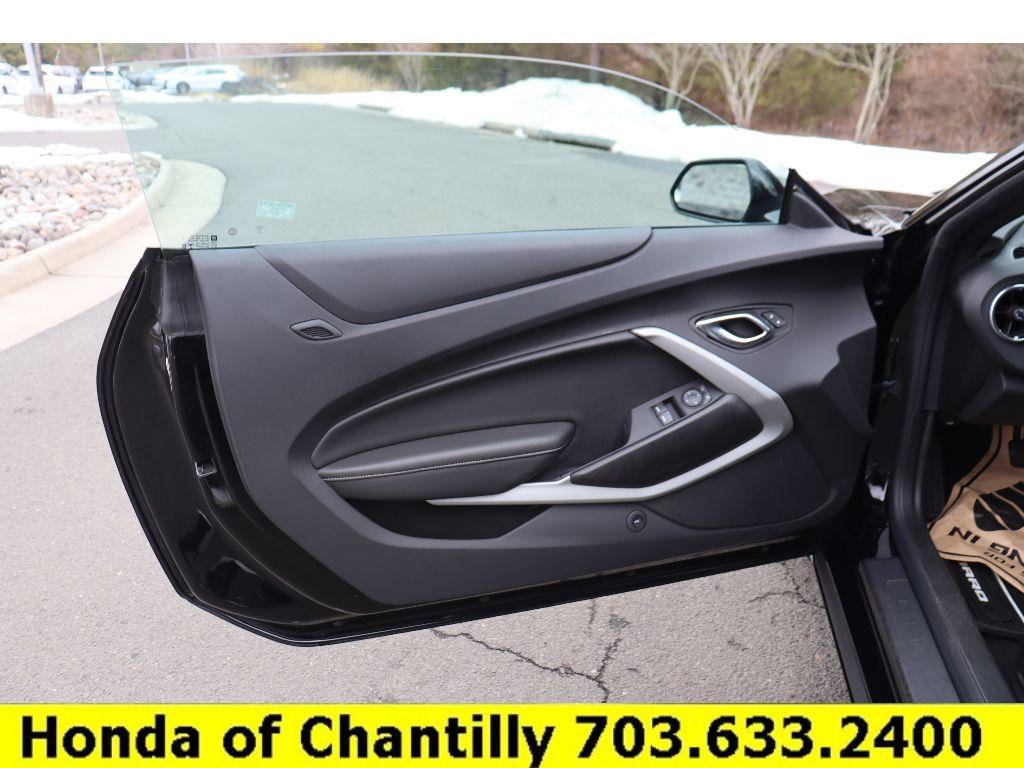 Used 2021 Chevrolet Camaro LT w/ RS Package image 18