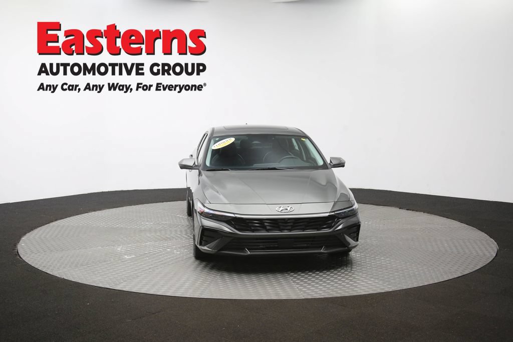 Used 2024 Hyundai Elantra Limited FWD image 54
