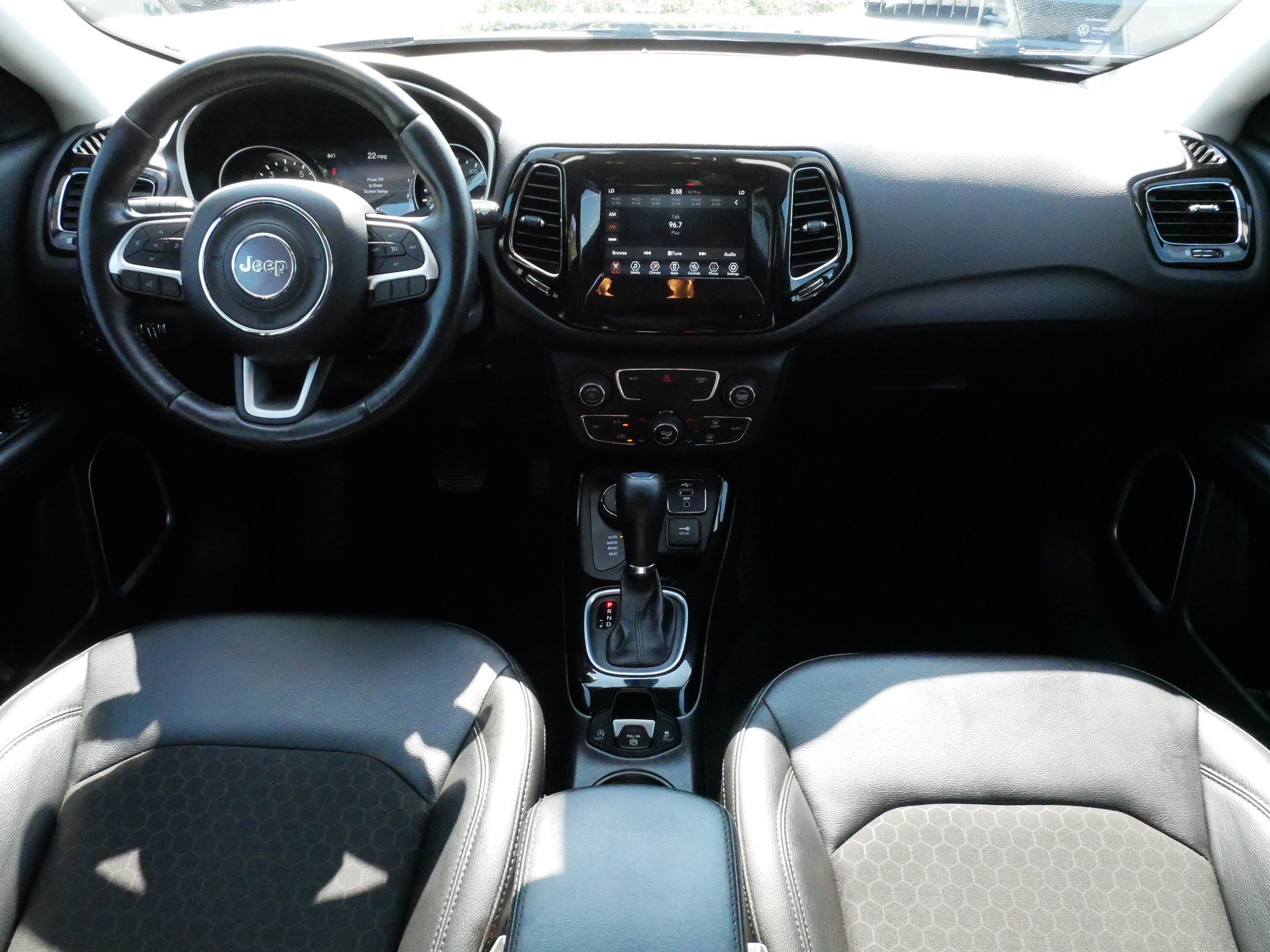 Used 2021 Jeep Compass Latitude AWD/4WD image 10