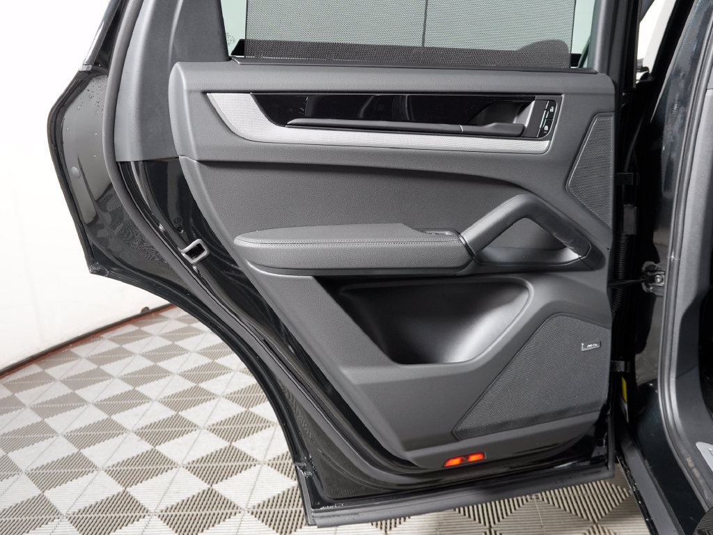 New 2026 Porsche Cayenne S AWD/4WD image 34