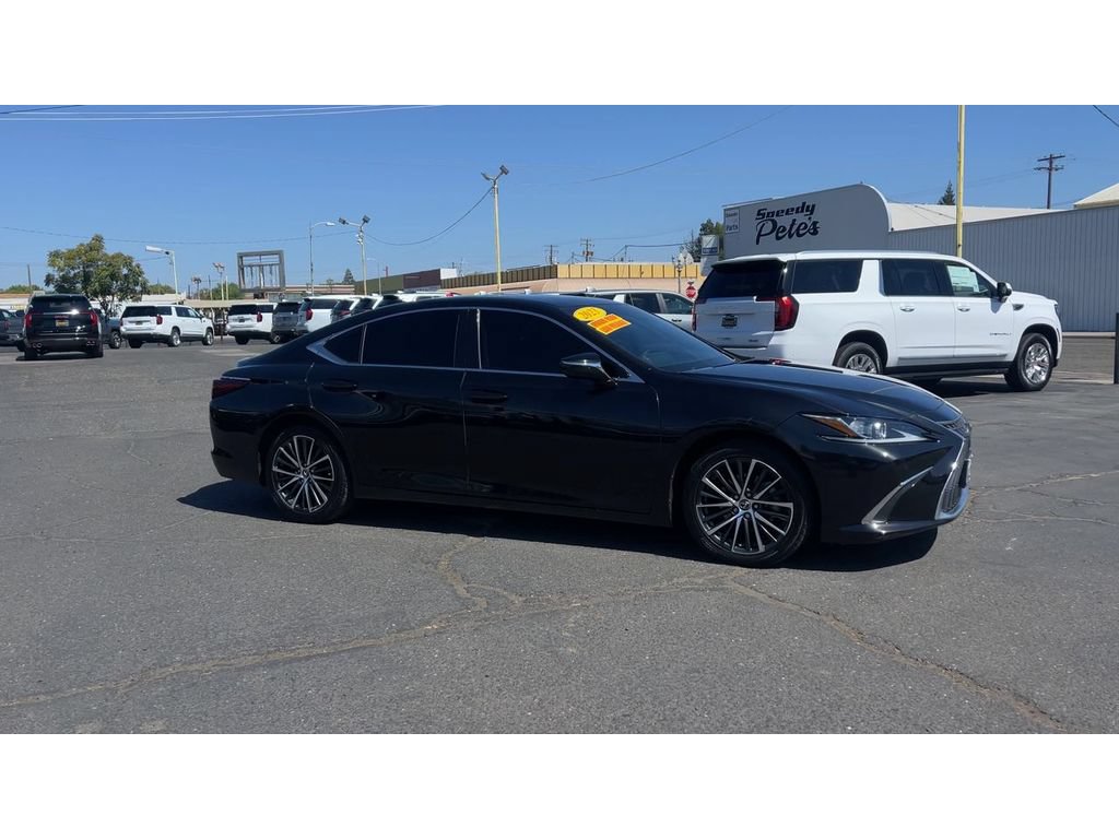 Used 2023 Lexus ES 350 w/ Premium Package FWD image 4