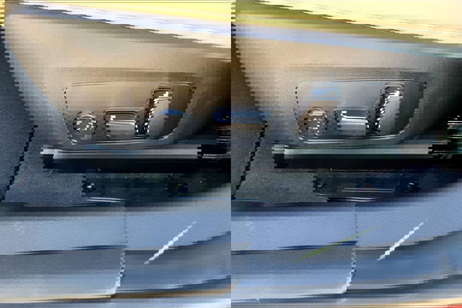 New 2026 BMW 330i xDrive Sedan w/ M Sport Package image 17