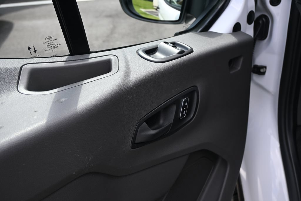 Used 2025 Ford Transit 250 Low Roof w/ Exterior Upgrade Package RWD image 8