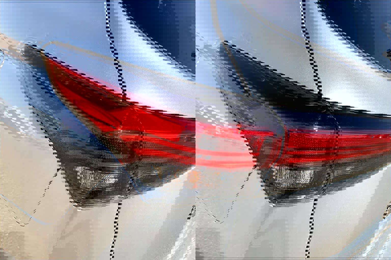 Used 2023 Toyota Highlander XLE image 32