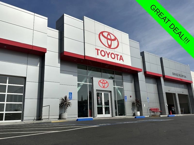 Certified 2023 Toyota Corolla LE w/ Carpet Mat Package (TMS) FWD image 28